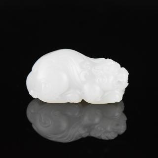 和田玉白玉籽料 苏工立体雕刻 招财貔貅 细润白 吊坠